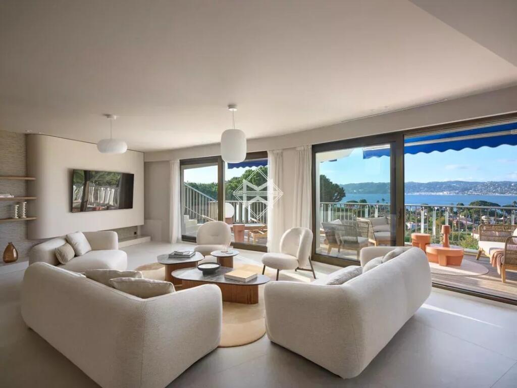 Main image of property: Provence-Alps-Cote d`Azur, Alpes-Maritimes, Antibes