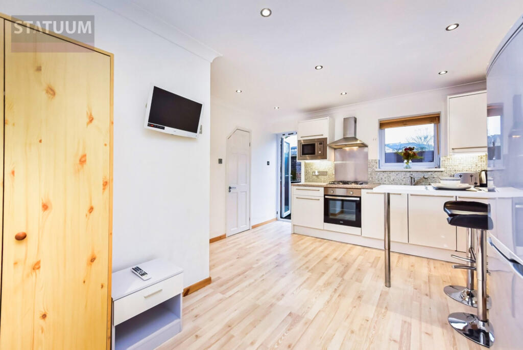 Main image of property: Ironmongers Place, London, London, E14