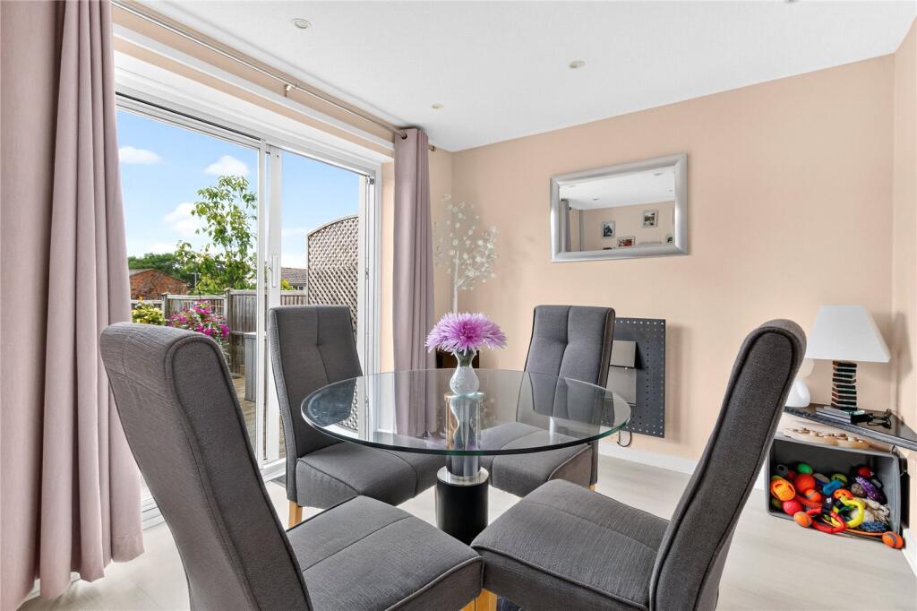 House in Bracknell - View 5