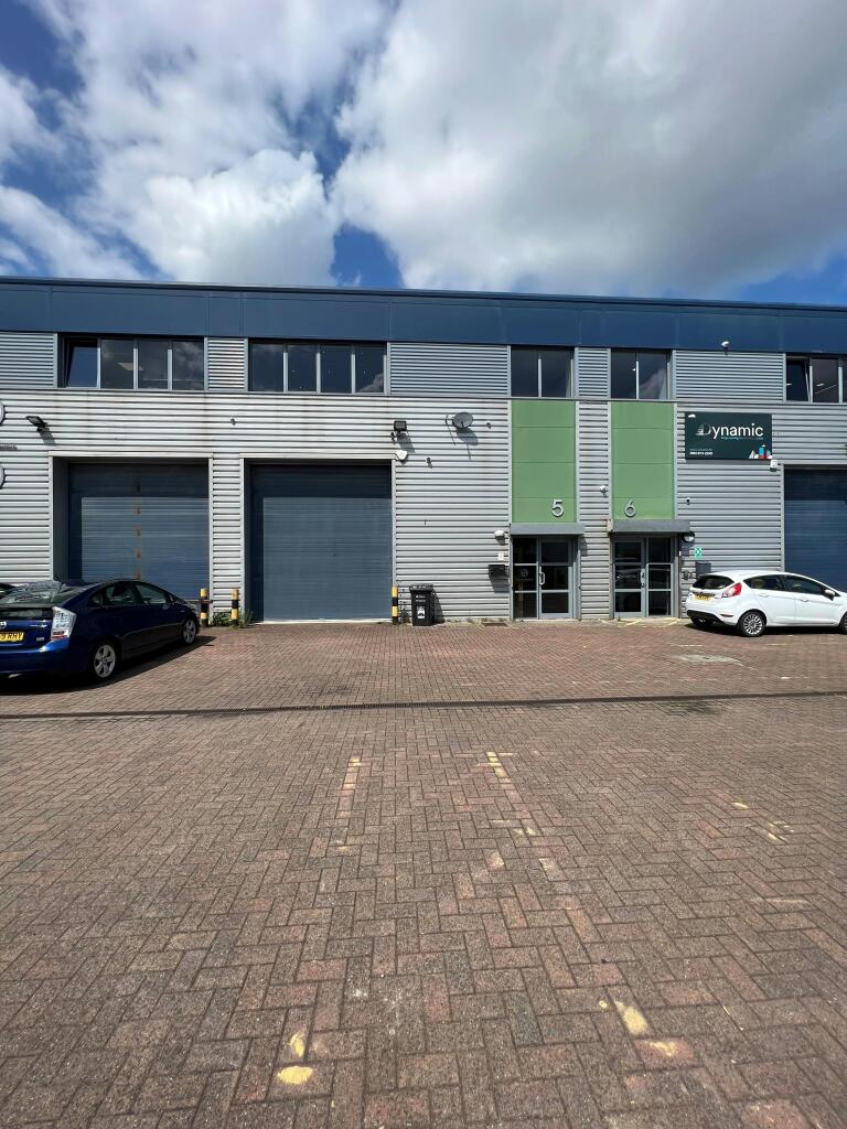 Platinum Road Traffordg.jpg