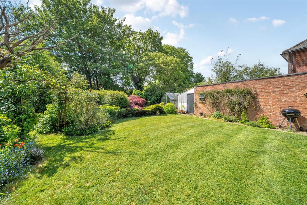 House in Basingstoke and Deane, Basingstoke - View 3