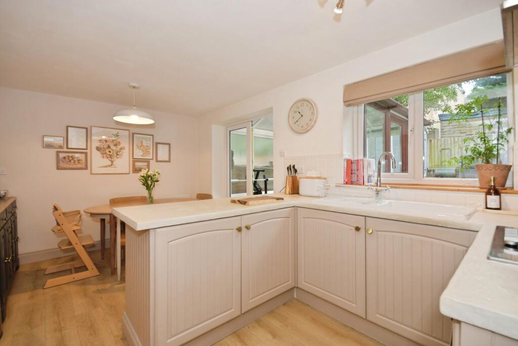 House in High Peak, Chapel-en-le-Frith - View 5
