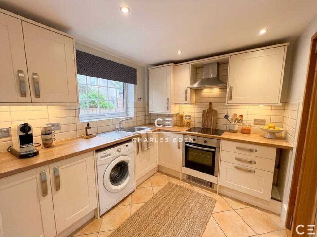 Main image of property: Oakwood Avenue, Fairline Court, BR3