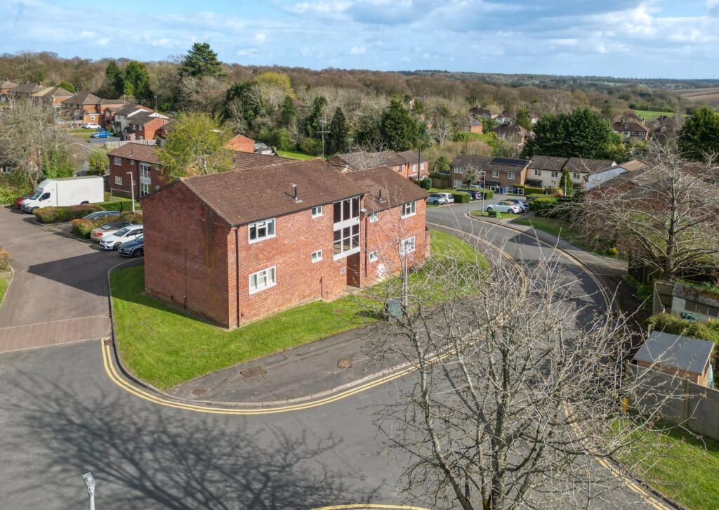 Main image of property: Quarrendon Road, Amersham, Buckinghamshire, HP7