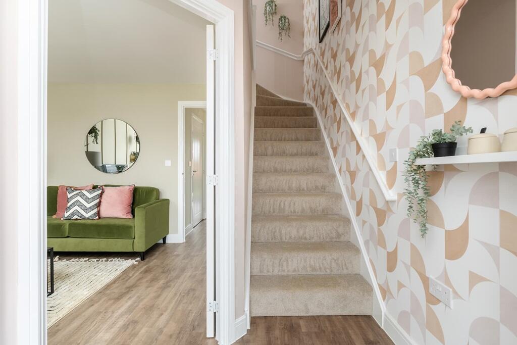 House in Weston-super-Mare, Locking Castle - View 2