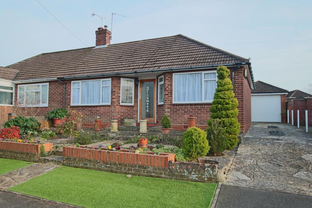 2-bed semi-detached on Sholing, Southampton, £325,000