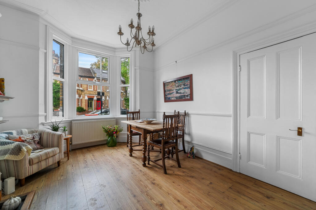 House in London - View 5