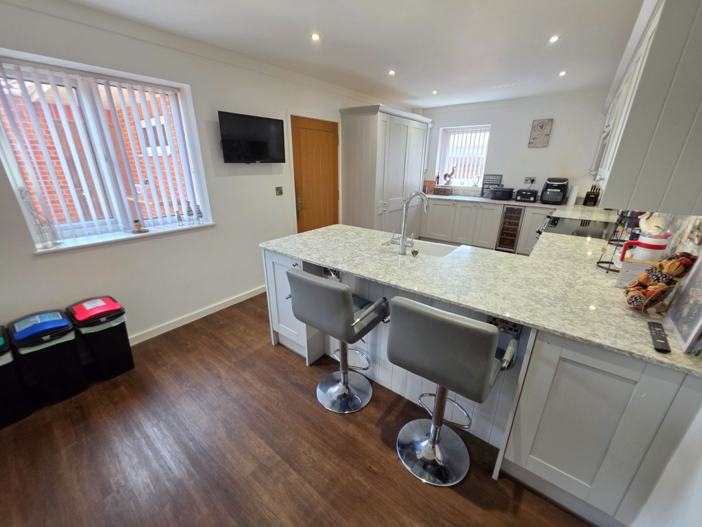 Haxey Lane, Haxey, DN9 - More