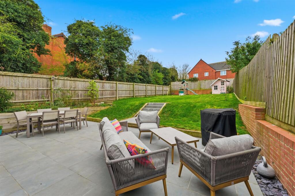 Hopewell Rise, Southwell photo 4