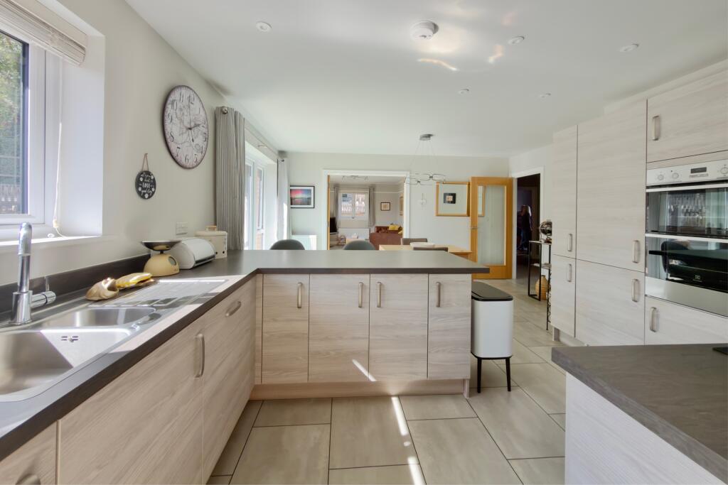 House in East Devon, Seaton - View 3