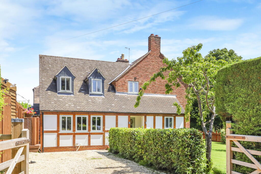 Main image of property: Dorsington, Stratford-upon-Avon, CV37