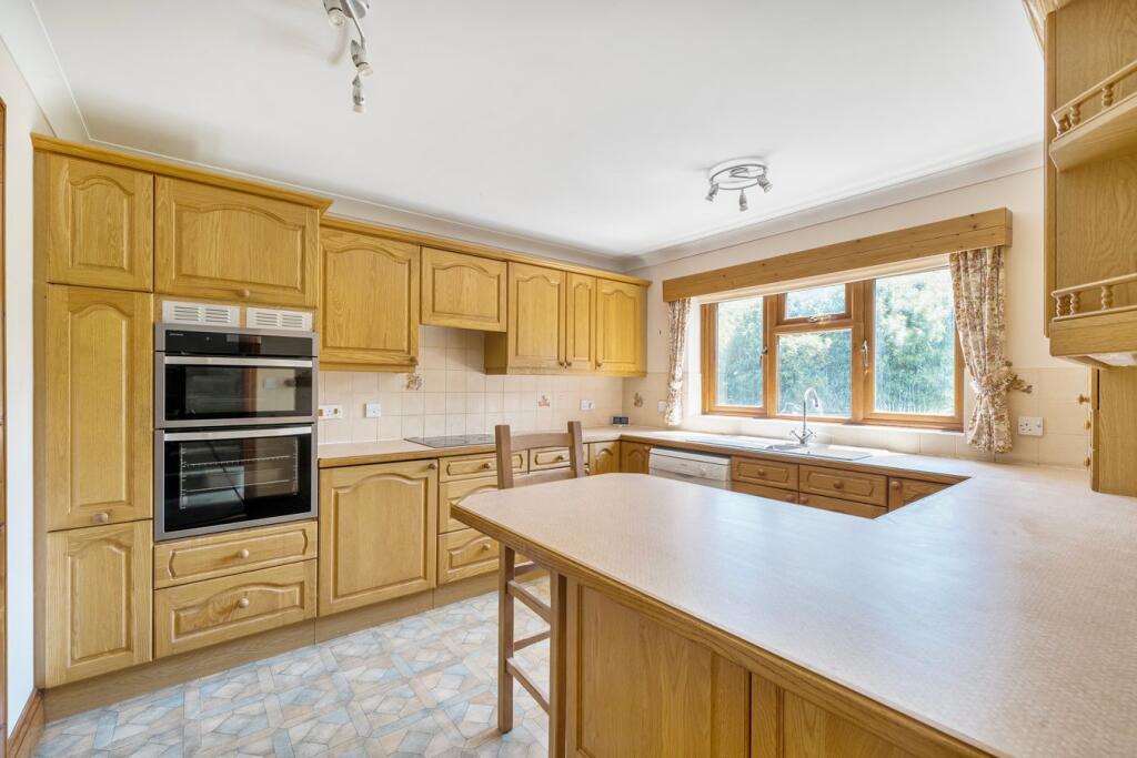 Bisterne Close, Burley, Ringwood, BH24 - View 4