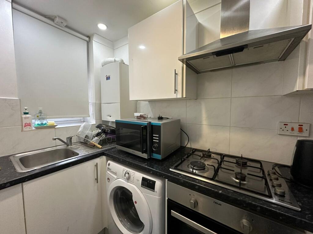 3 bedroom flat for rent