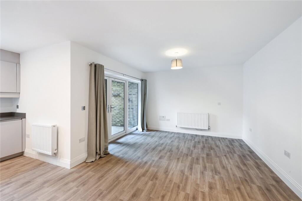 Apartment in London - View 5