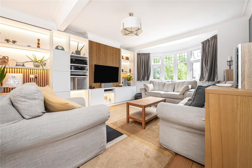 House in Twickenham - View 2