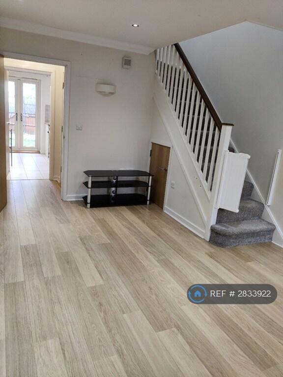 Main image of property: Pearing Close, Worcester Park, KT4
