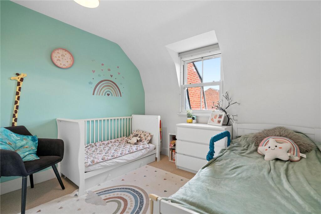 Apartment in Twickenham - View 5