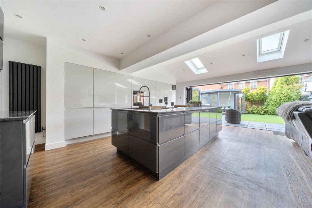 House in Dudley - View 2