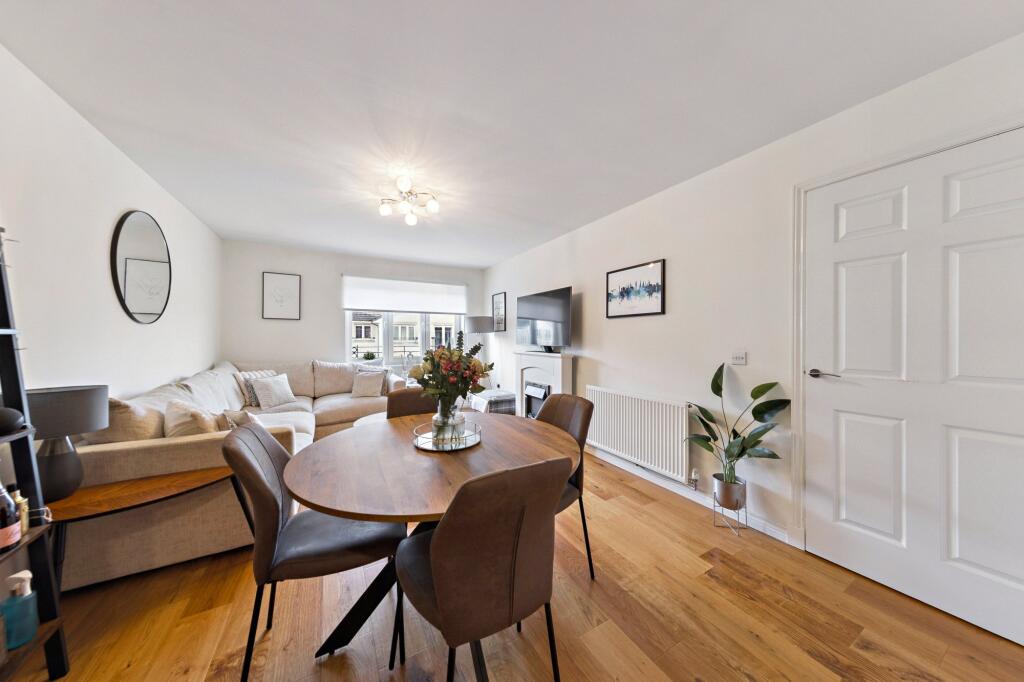 Apartment in Glasgow, The Valley, Kelvindale - View 3