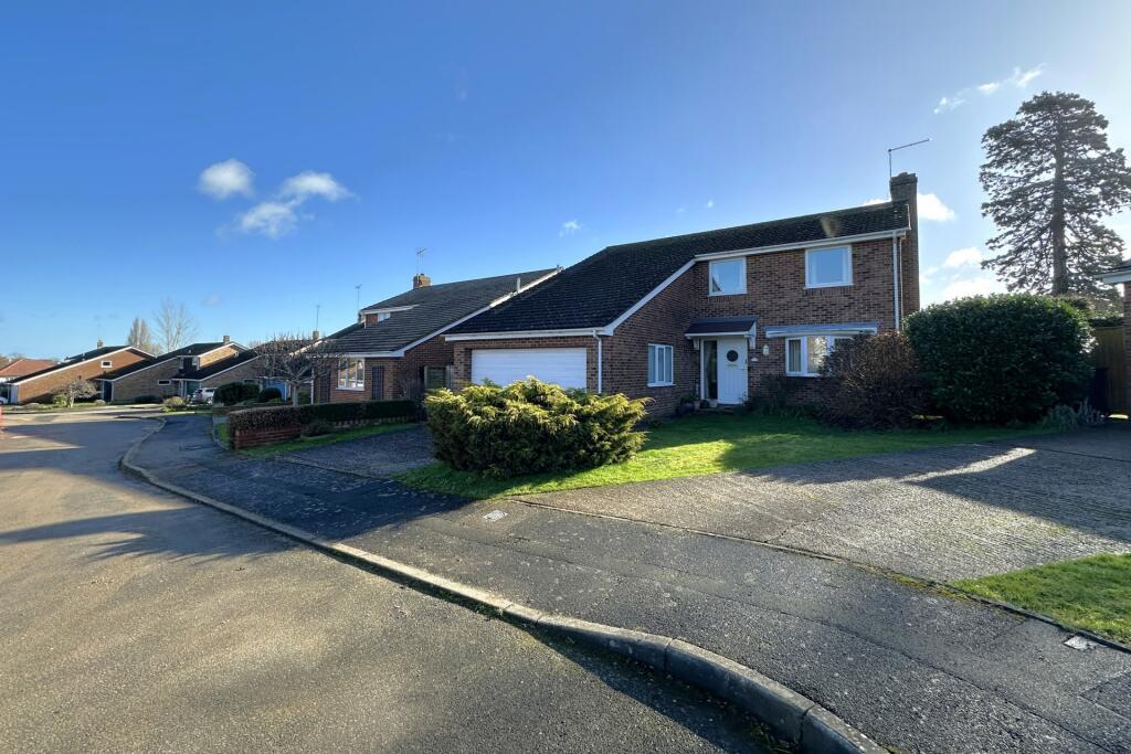 Main image of property: Knoll Place, Walmer, CT14