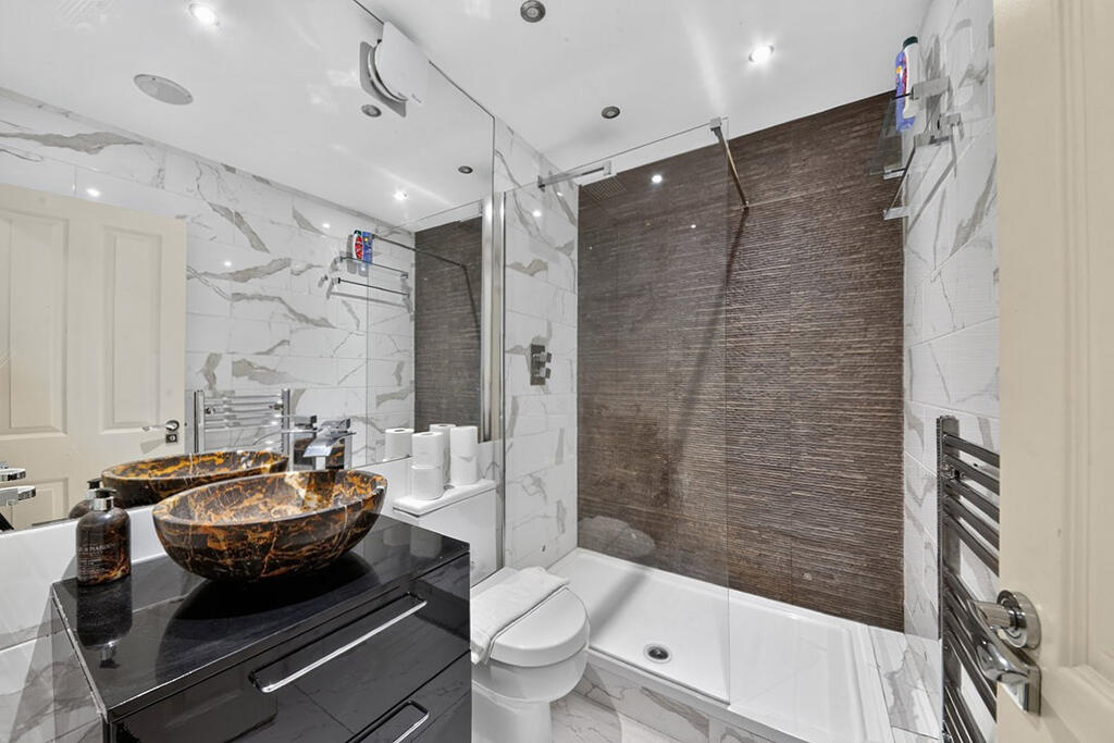 Apartment in London, Hammersmith - View 5