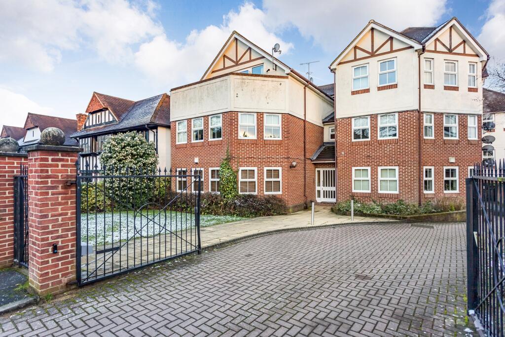 Main image of property: High Road, Woodford Green, IG8