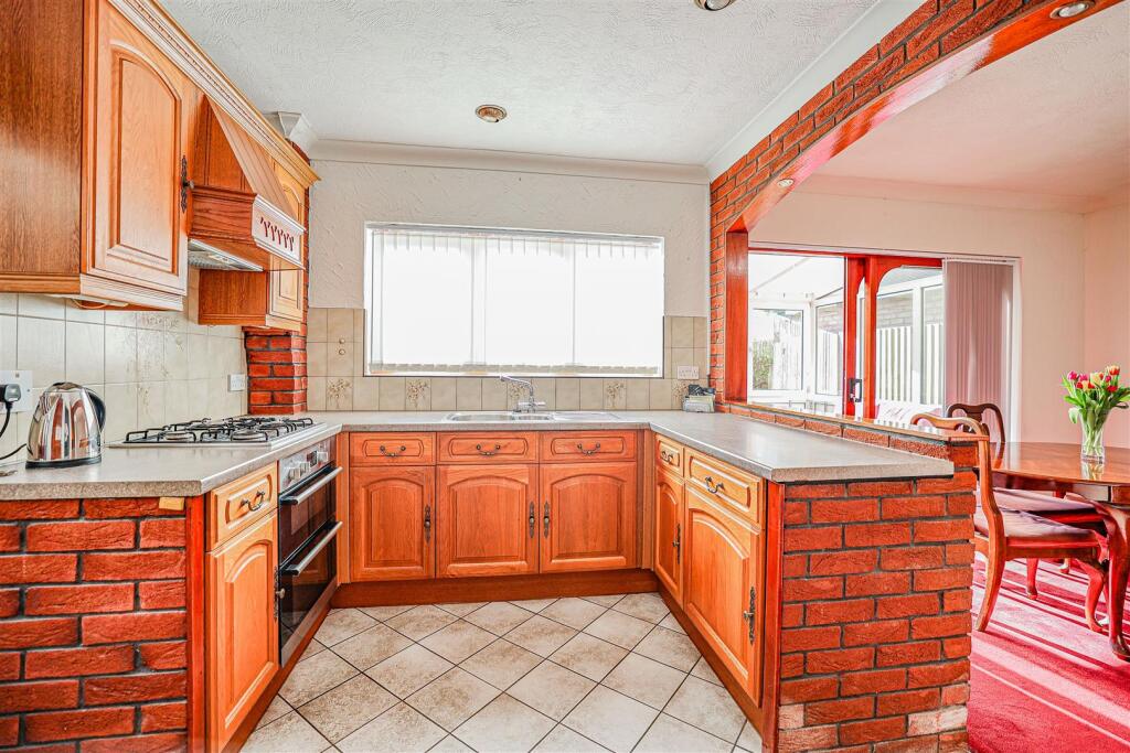 House in Dacorum, Hertfordshire - View 2