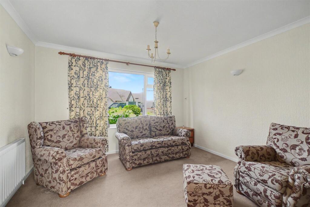 Waverley Avenue, Beeston, Nottingham - View 2
