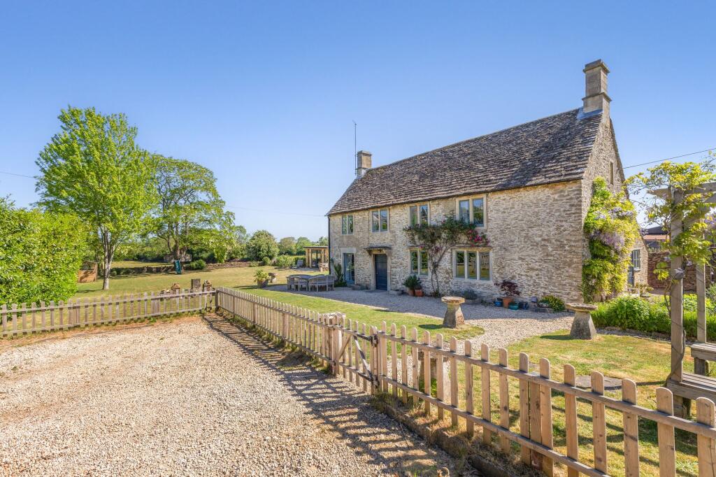 Main image of property: Lanes End, Gastard, SN13