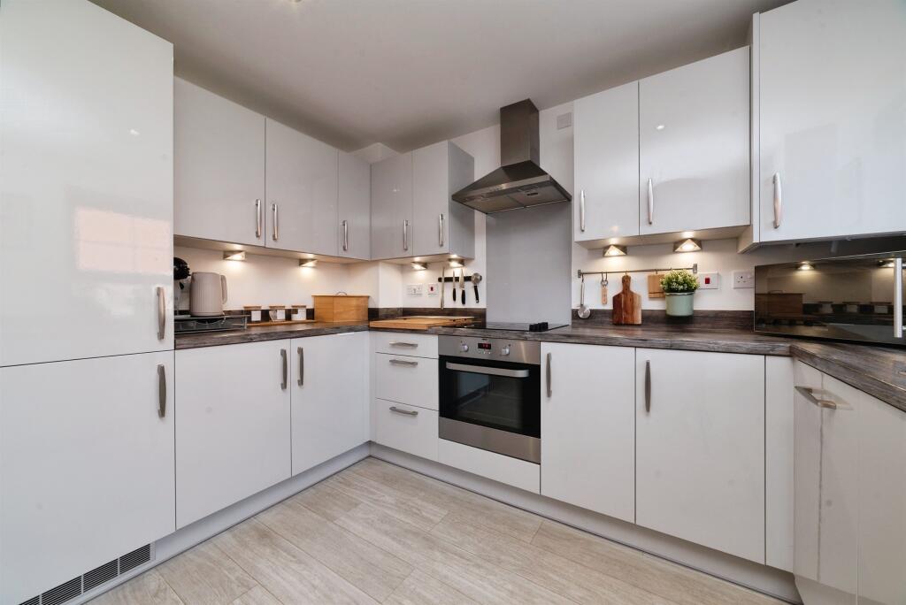 House in Hull - More