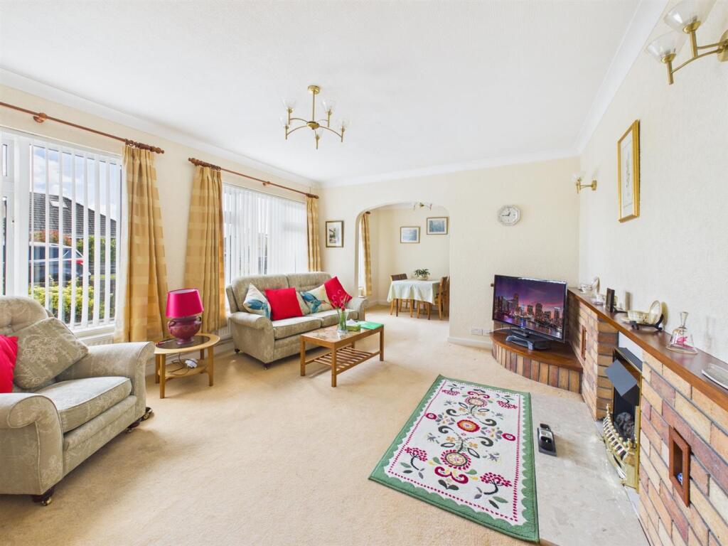 House in Porthcawl, Nottage - View 4