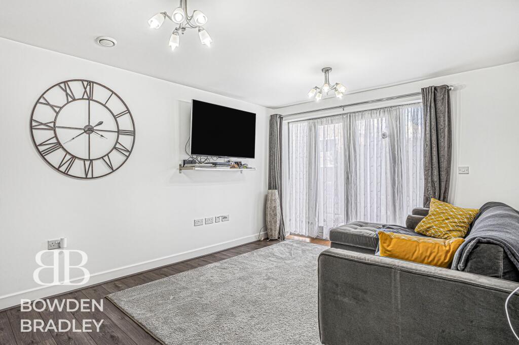 Apartment in London - View 2