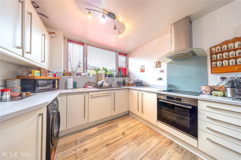 House in North Warwickshire, Hartshill - View 4