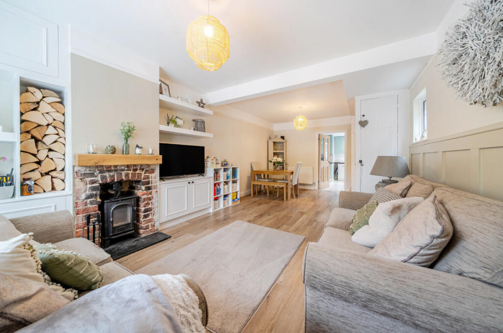 House in Guildford - View 3