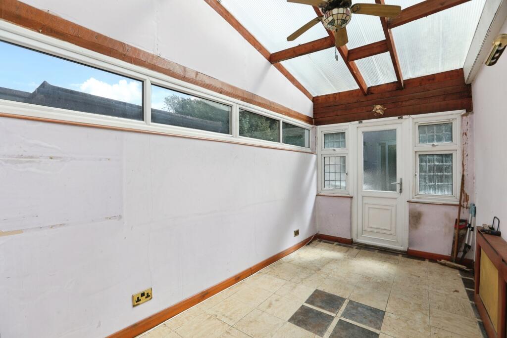 House in Gillingham, Medway - More