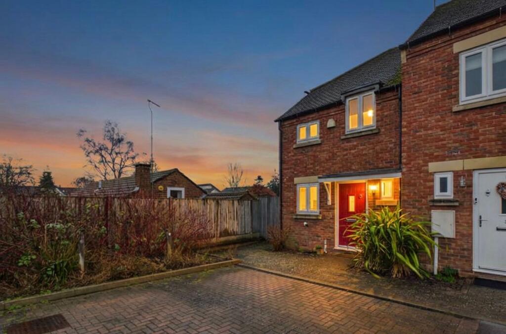 Main image of property: Rosedale Lane, Ravenshead, Nottingham