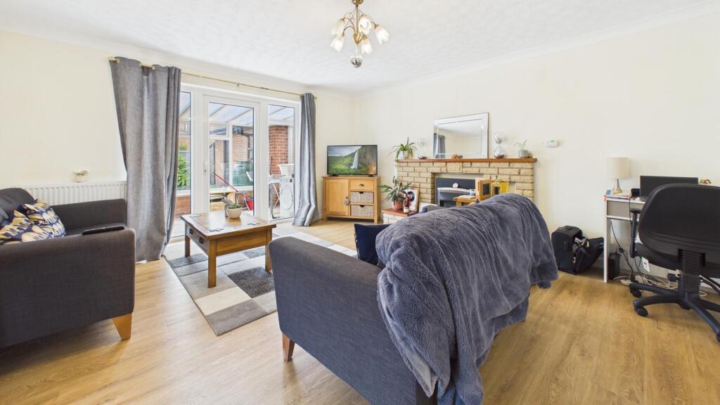 House in Peterborough - View 4