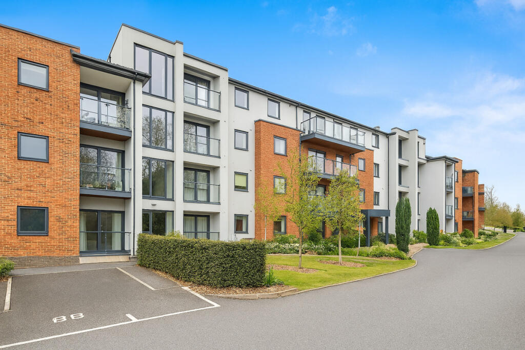 Apartment in Canterbury - View 2