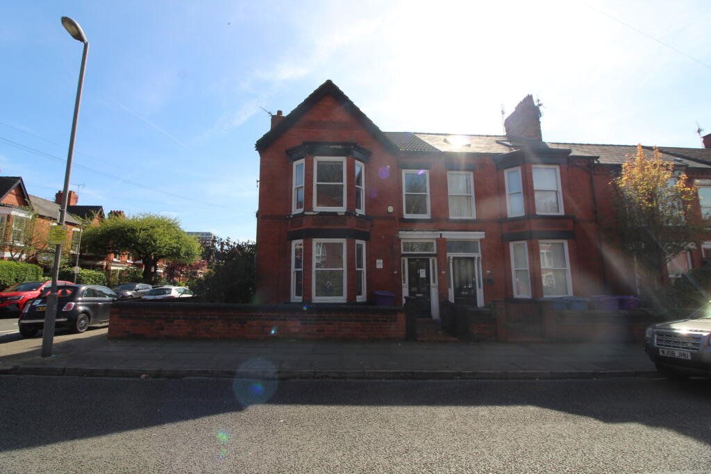 Main image of property: 44 Arundel Avenue, Liverpool, Merseyside L17 2AU