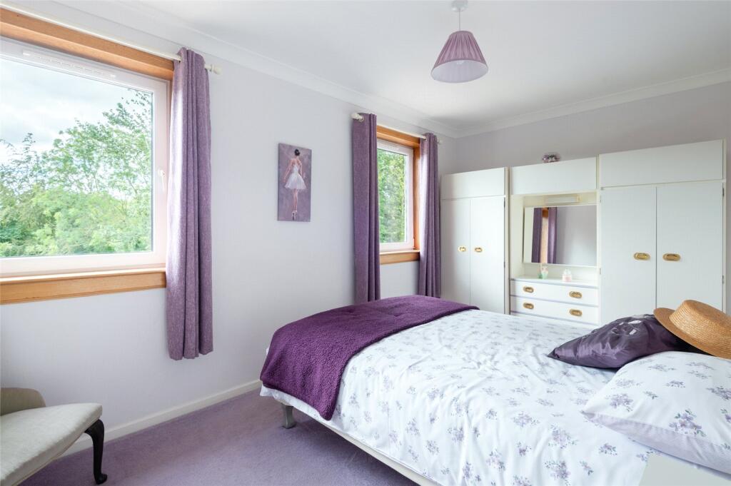 House in Kirkcaldy, Fife - View 4