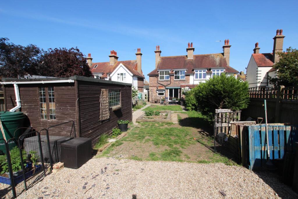 Brodrick Road, Eastbourne, BN22 9NF photo 4