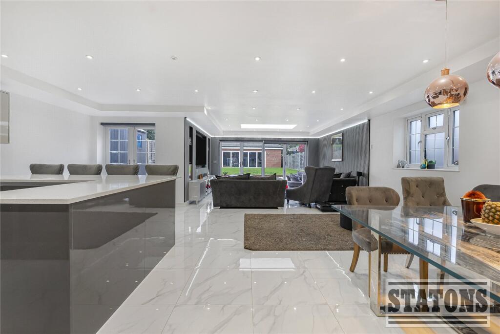 Additional image 12 of Upland Drive, Brookmans Park, Hatfield, Hertfordshire, AL9