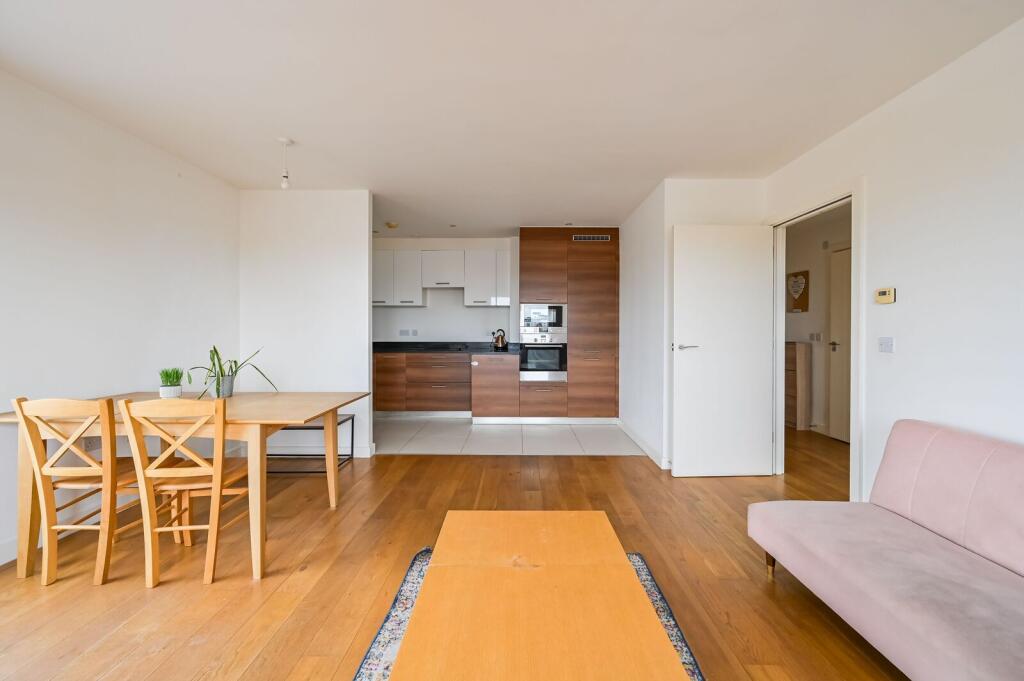 Forge Square, Docklands, London, E14 - View 3