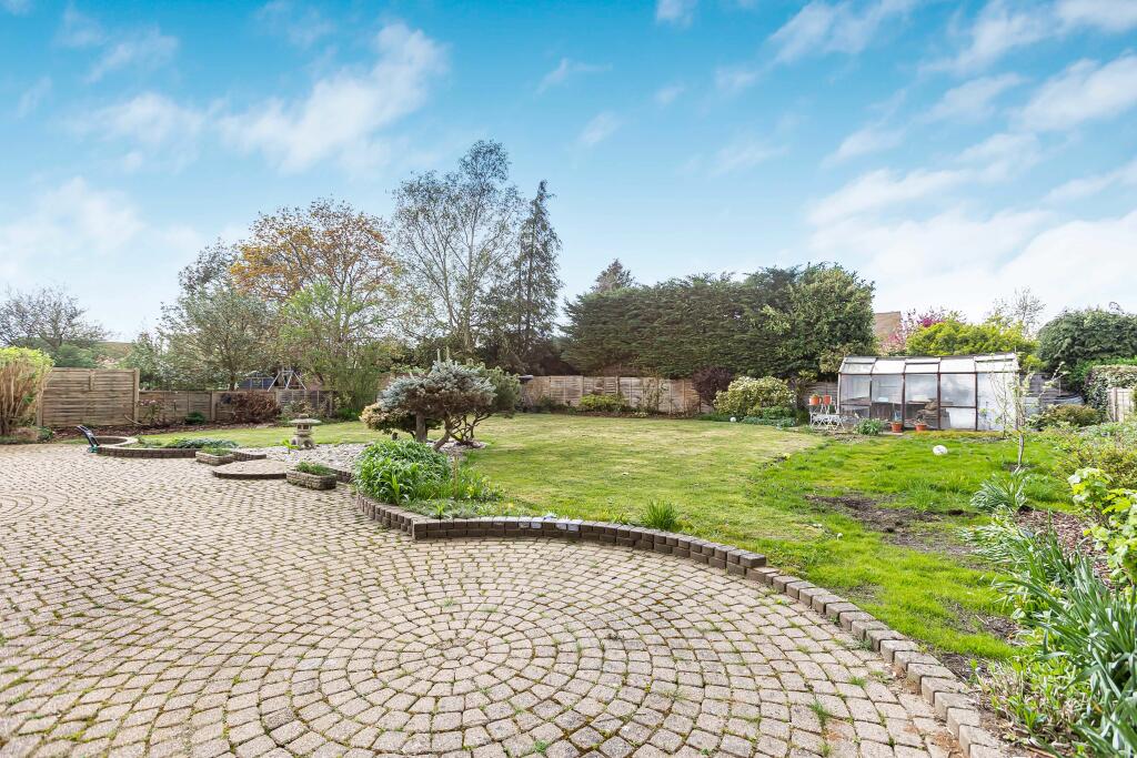 Additional image 19 of Collens Road, Harpenden, AL5