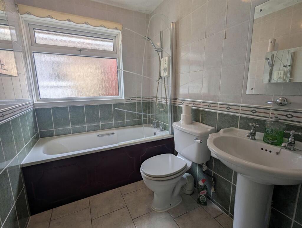 Whitecross Avenue, Shanklin - View 3
