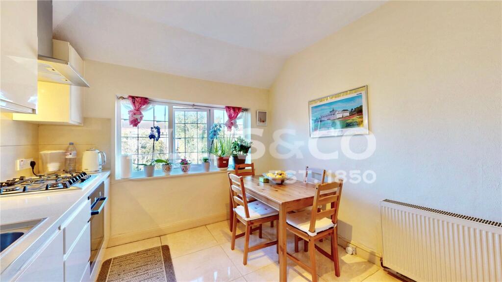 Apartment in London - View 3
