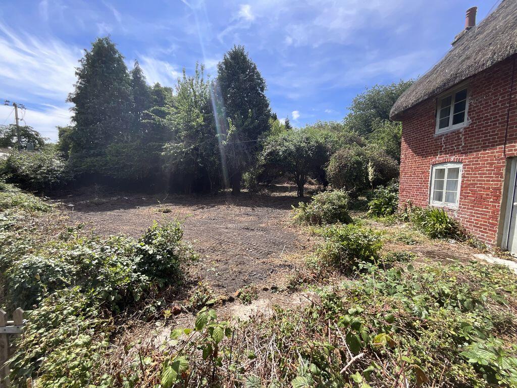 House in New Forest, Sopley - View 2