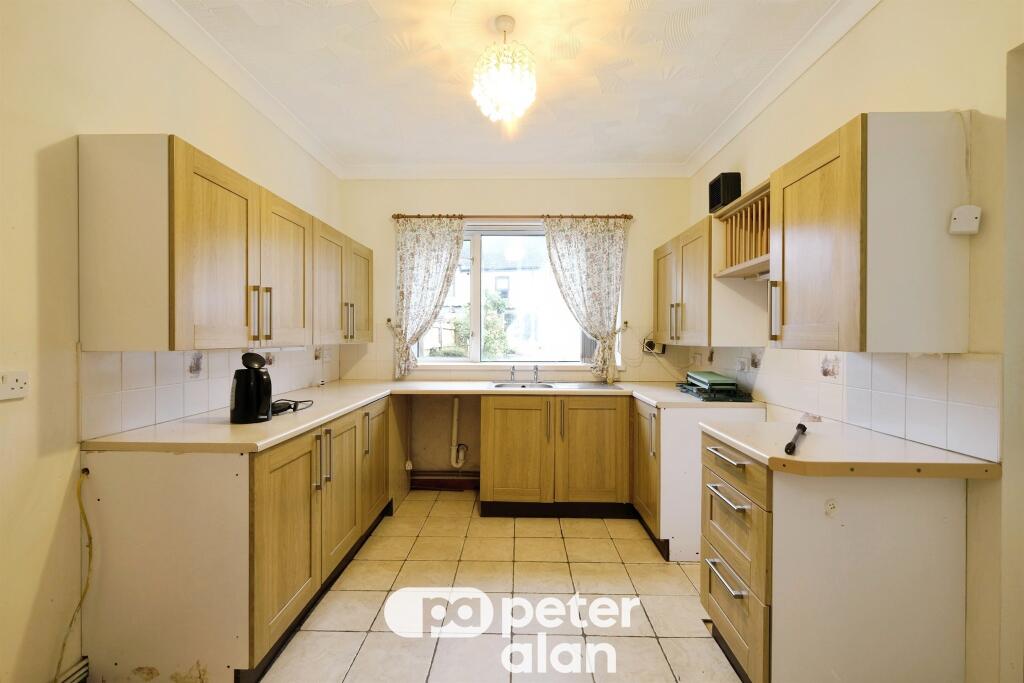 House in Cardiff, Llangynwyd Middle - More