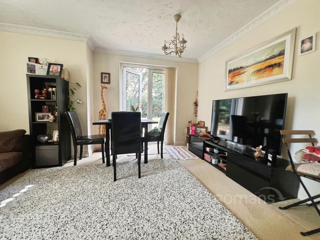 Apartment in Aldershot, Cargate - More