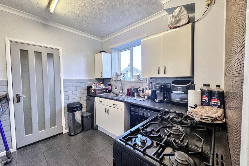 Additional image 3 of West Howe